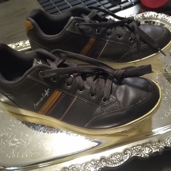 American Eagle Shoes - Picture 1 of 3
